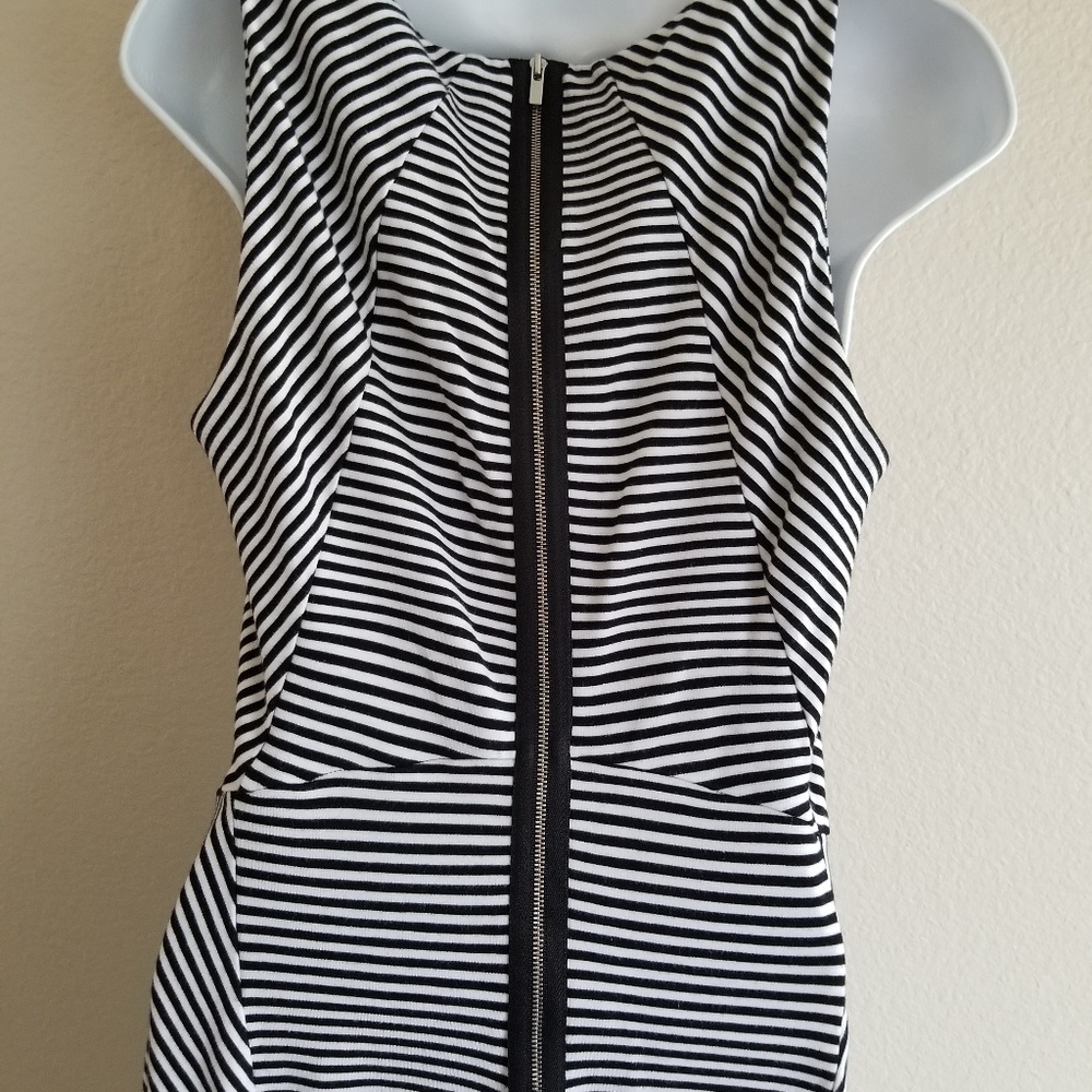 Bananna Republic striped Dress blsck & white 10 - Picture 8 of 8